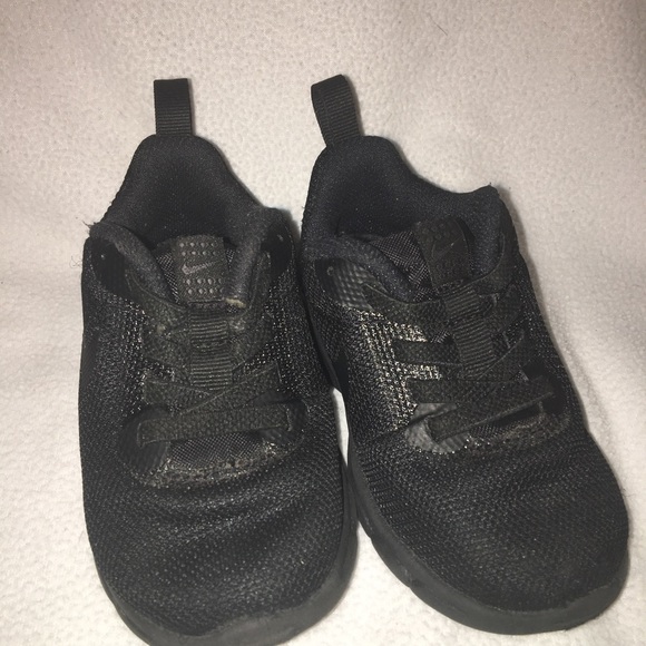 Shoes - Picture 3 of 4